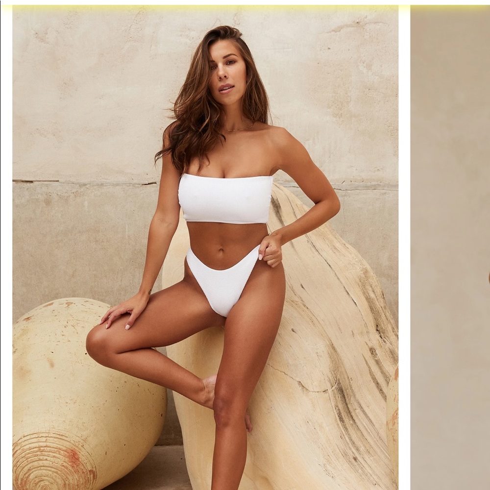 NWT MONDAY SWIMWEAR BORA BORA TOP